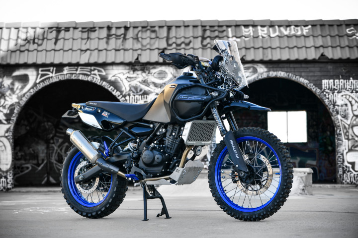 MotoMAX’s Custom Royal Enfield Himalayan 450 Takes on the Holland Track