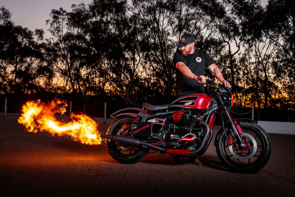 Royal-enfield-busted-knuckles-20206-BKBO-S3-FastFuelMC-Web-Tom-Fossati-14